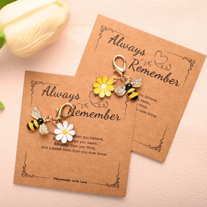 Blessing card bee flower pendant bag keychain ornament - Image 1