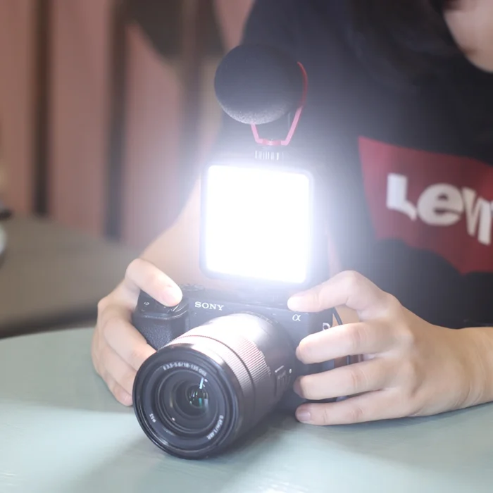 VIJIM VL81 Video Lamp 3200-5600K Dimmable MIni Vlog Fill Light With Cold Shoe for Smartphone SLR Camera Youtube Live Broadcast - Image 6