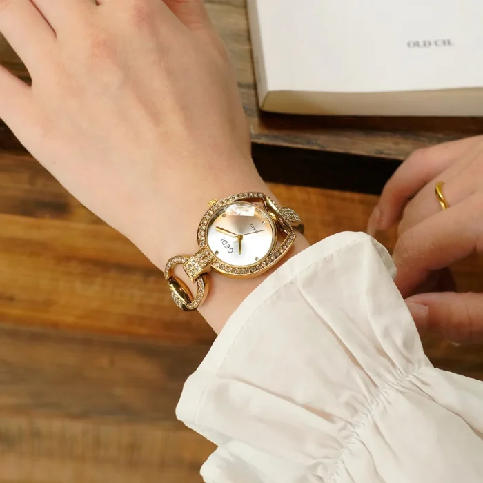 Light luxury Brand Watch Women Starry Sky Beauty Exquisite irregular hollow Bracelet Waterproof Ladies Fashion Quartz Wristwatch - Image 3
