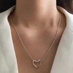New Simple Hollow Love Heart Pendant Necklace for Women Fashion Creative Geometric Clavicle Chain Necklaces Party Jewelry Gift - Image 2