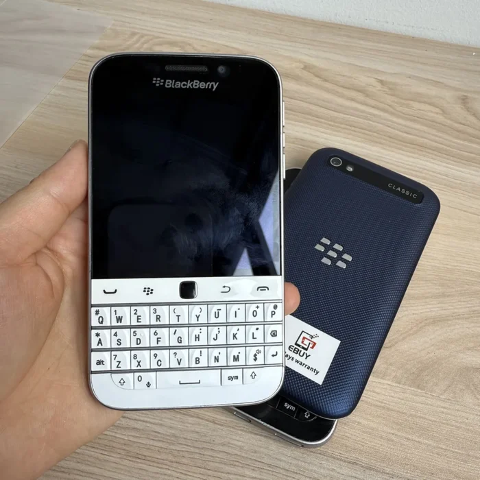 BlackBerry Classic Q20 Cellphone 4G 3.5" 8MP 2GB RAM 2515mAh IPS LCD Original Smartphone Unlocked Used 80-90% New - Image 2