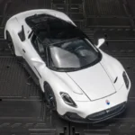 1:32 Maserati MC20 alloy supercar model car doors and the front hood and trunk door can also be opened rich details - Image 2