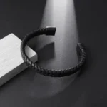 Trendy Single Layer Black Hand Woven Leather Bracelet with Metal Magnetic Closure Men's Business Jewelry Birthday Gift - Image 2