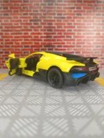 1:32 Bugatti DIVO alloy racing model ornaments acousto-optic pull back double-door boy gifts has sound and lighting functions - Image 4